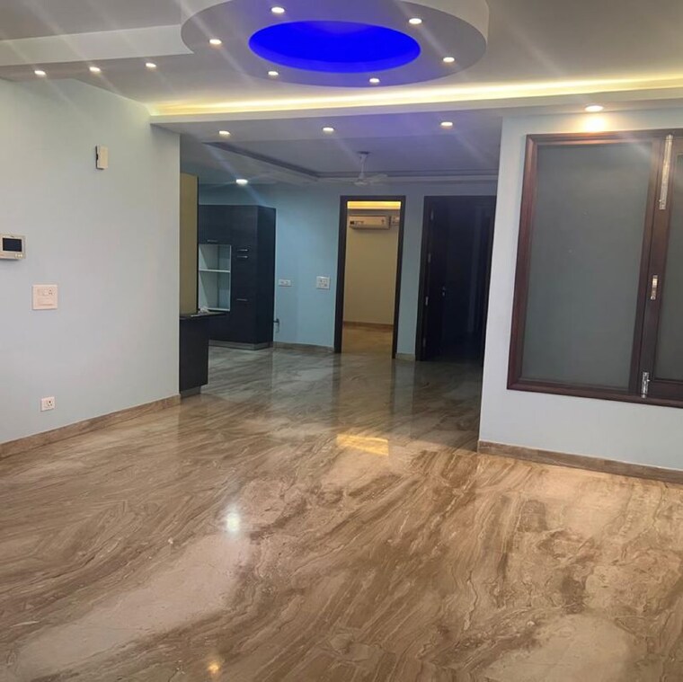 Room, vasant vihar 4 Bedroom 400 Sq.Yd. Villa In Vasant Vihar Delhi 10042102