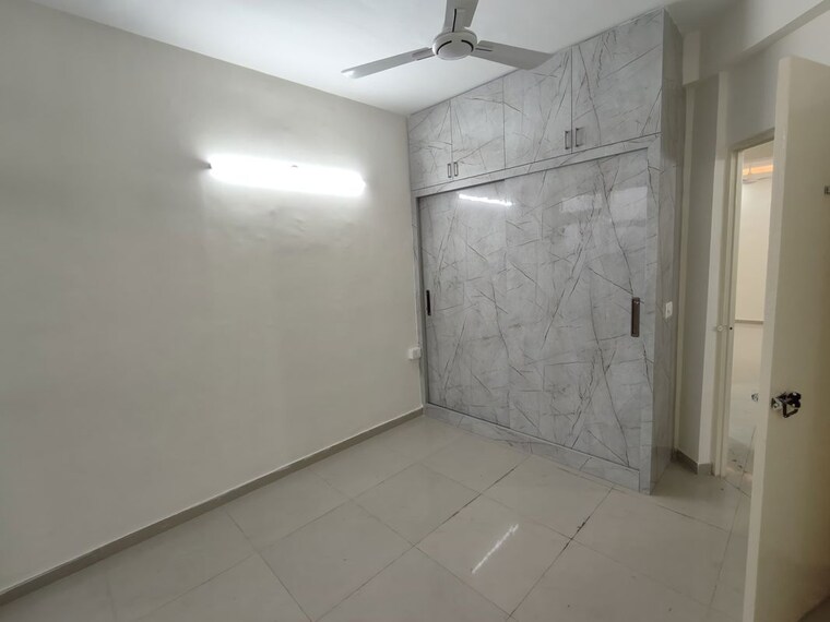 Room, pyramid-altia 3 Bedroom 742 Sq.Ft. Apartment In Sector 70 Gurgaon 10042104