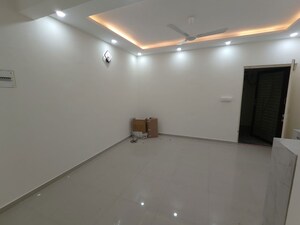 Room in 3 BHK Apartment at Pyramid Altia, Sector 70 – for Rent