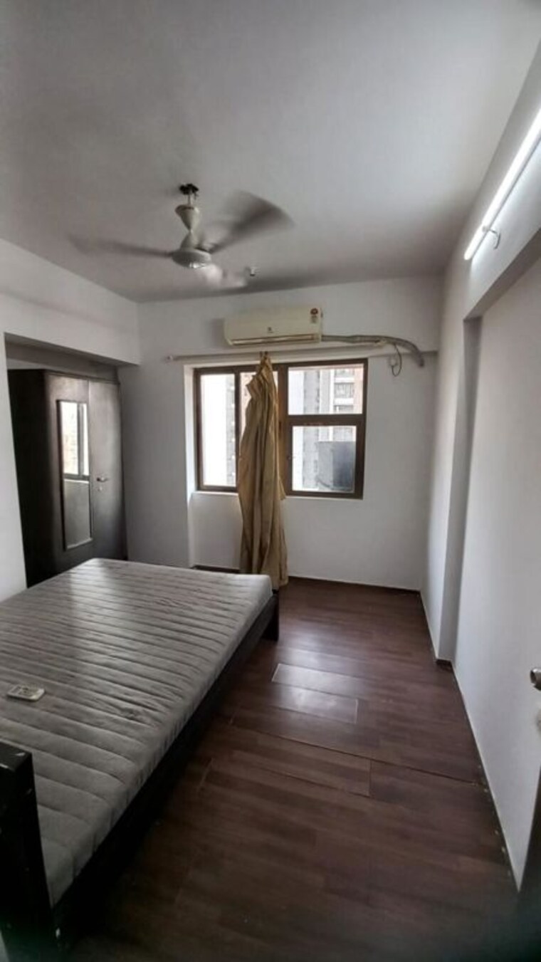 Room, lodha-splendora 2.5 Bedroom 800 Sq.Ft. Apartment In Ghodbunder Road Thane 10042110