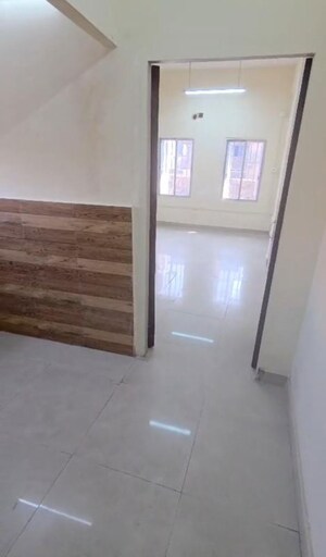 Room in  Office Space at Amrapali Tower, Hazra Road – for Rent