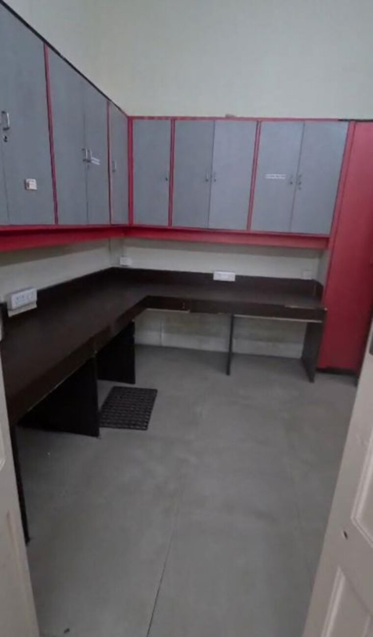 Kitchen, amrapali-tower Commercial Office Space 1000 Sq.Ft. In Hazra Road Kolkata 10042214