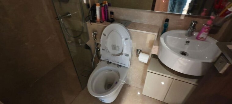 Bathroom, hiranandani-highland 2 Bedroom 642 Sq.Ft. Apartment In Powai Mumbai 10042097