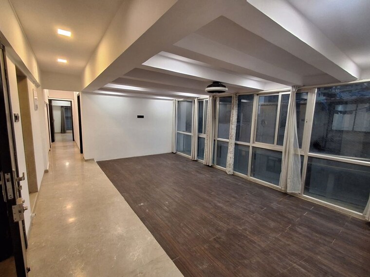 Room, bhagwati-apartments 4 Bedroom 1800 Sq.Ft. Apartment In Santacruz West Mumbai 10042099