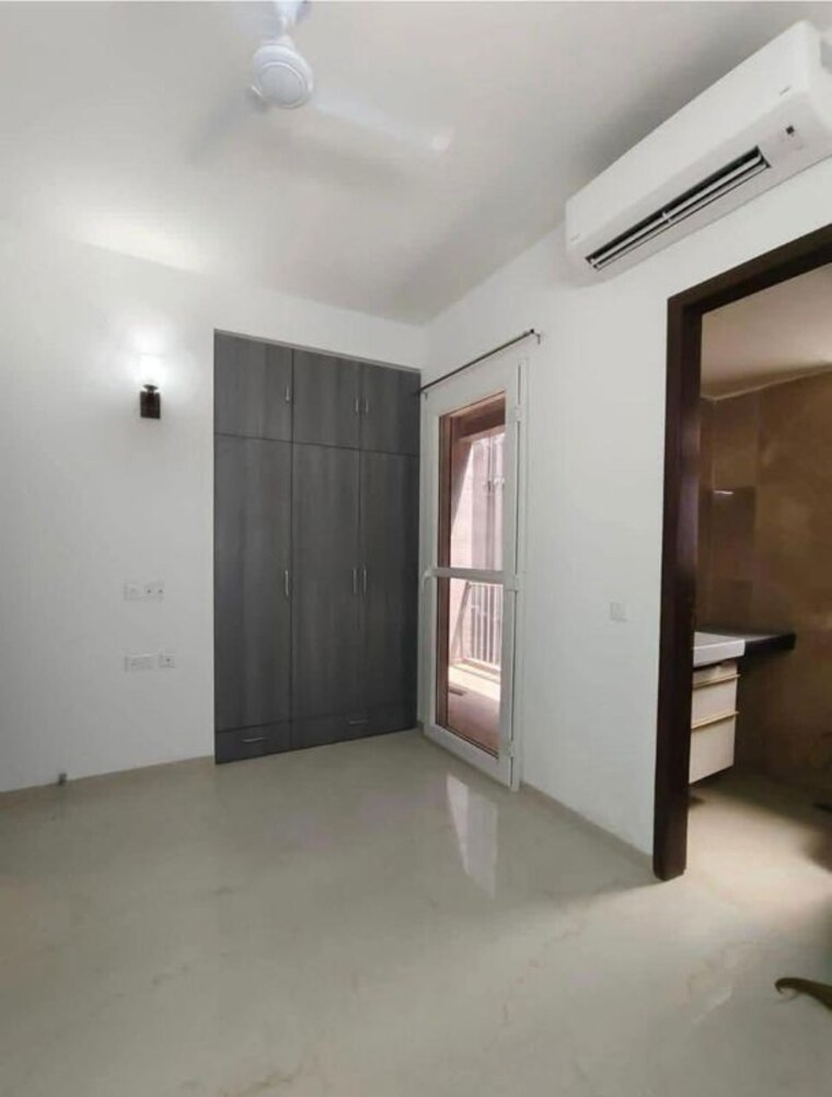 Room, smart-world-orchard 3 Bedroom 1680 Sq.Ft. Apartment In Sector 61 Gurgaon 10042234