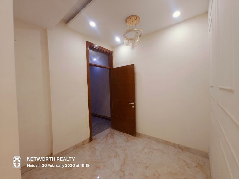 undefined, sector 73 3 Bedroom 1500 Sq.Ft. Builder Floor In Sector 73 Noida 10042221