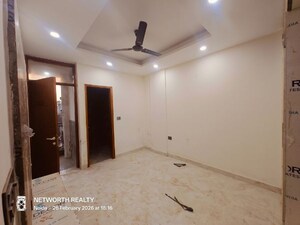 Bedroom in 3 BHK Builder Floor at Sector 73 – for Sale