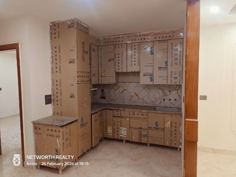 Kitchen, sector 73 3 Bedroom 1500 Sq.Ft. Builder Floor In Sector 73 Noida 10042221