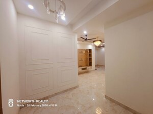  3 BHK Builder Floor at Sector 73 – for Sale