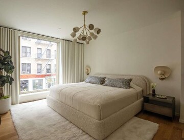 Bedroom in 6+ BHK Villa at Sector 33 – for Rent