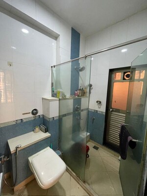 Team Area in 3 BHK Apartment at Anand Ashram, Khar West – for Rent