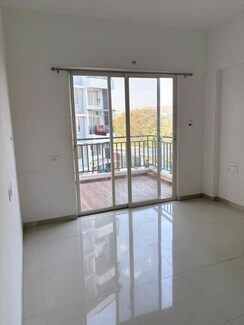 2 BHK Apartment For Rent in Platinum Park