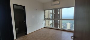 Room in 3 BHK Apartment at Runwal Forests, Kanjurmarg West – for Rent