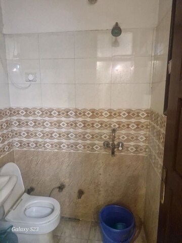 Bathroom in 2 BHK Builder Floor at Jai Apartments Vaishali, Vaishali Sector 3 – for Rent