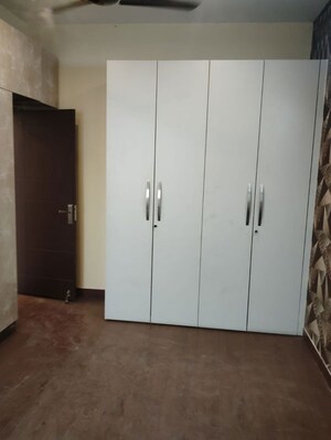 Room in 3 BHK Apartment at Mapsko Mount Ville, Sector 79 – for Rent