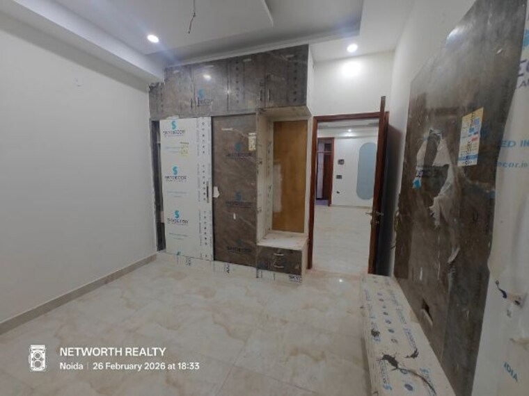 Bedroom, sector 73 2 Bedroom 1050 Sq.Ft. Builder Floor In Sector 73 Noida 10042405