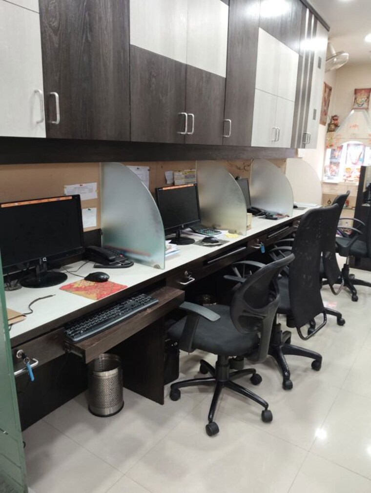 Team Area, bbd bagh Commercial Office Space 780 Sq.Ft. In Bbd Bagh Kolkata 10042401