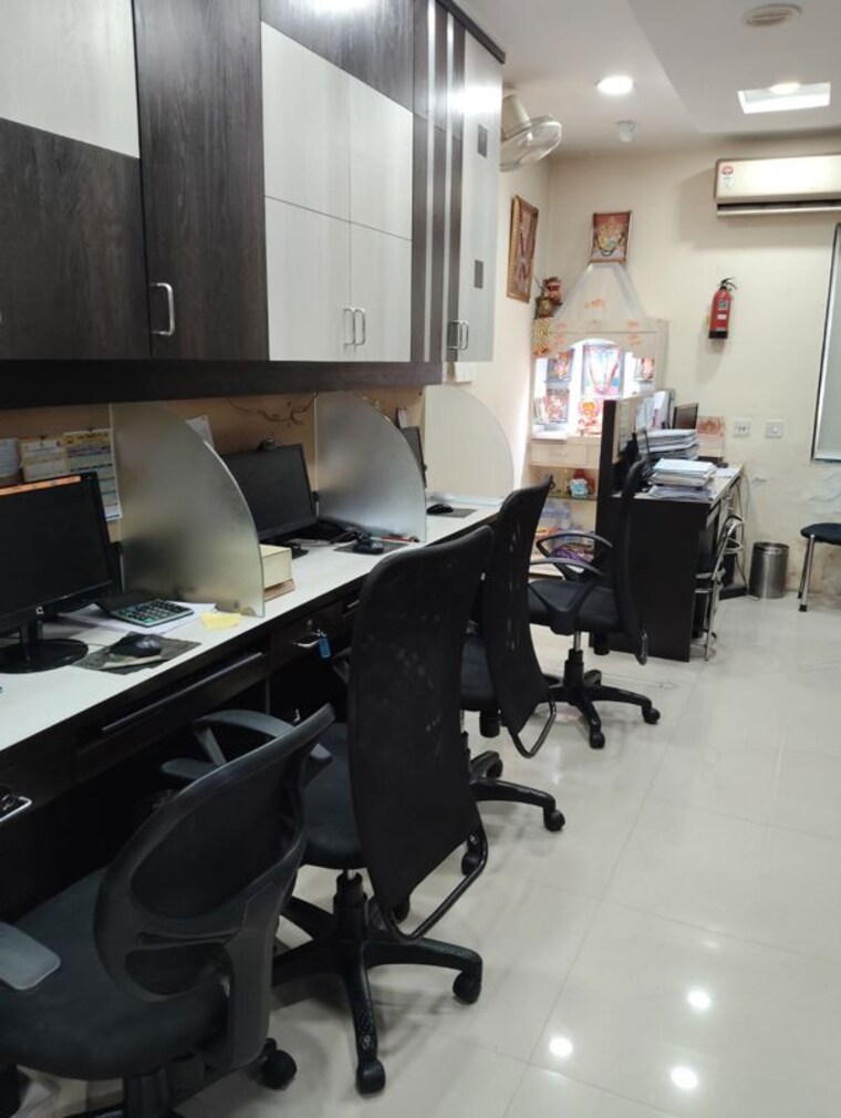 Team Area, bbd bagh Commercial Office Space 780 Sq.Ft. In Bbd Bagh Kolkata 10042401