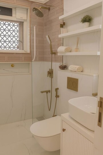 Bathroom in 2 BHK Apartment at Arihant Tower, Parel – for Sale