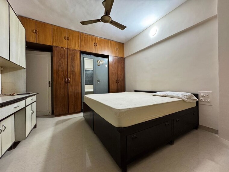 Bedroom, bhagya-apartments 2 Bedroom 810 Sq.Ft. Apartment In Andheri West Mumbai 10042452