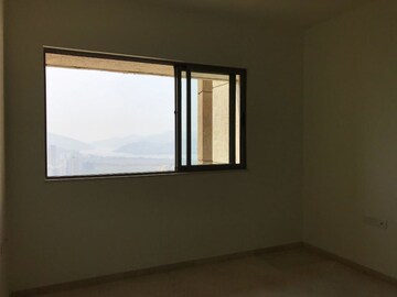 Room in 2 BHK Apartment at Lodha Splendora, Ghodbunder Road – for Rent