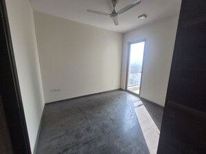 Room in 3.5 BHK Apartment at Tata Primanti Phase 2, Sector 72 – for Sale