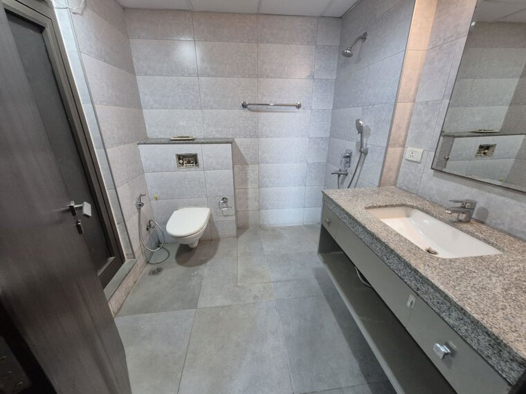 Bathroom, tata-primanti-phase-2 3.5 Bedroom 1542 Sq.Ft. Apartment In Sector 72 Gurgaon 10041427