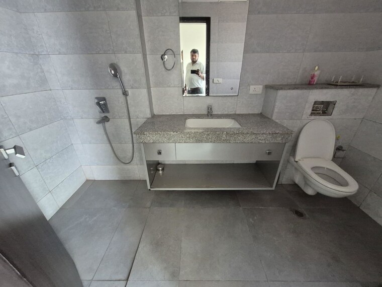 Bathroom, tata-primanti-phase-2 3.5 Bedroom 1542 Sq.Ft. Apartment In Sector 72 Gurgaon 10041427