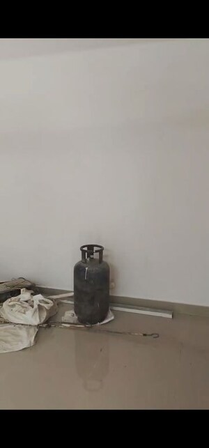 Furnished Amenities in  Shop at Unique Heights CHS, Mira Road – for Rent