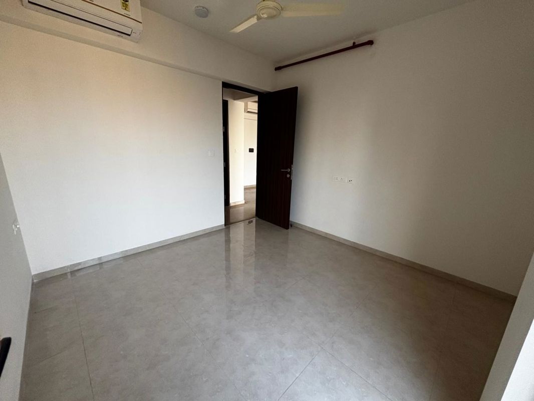2 BHK Apartment For Rent in Indiabulls One Indiabulls