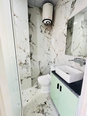 Bathroom in Studio Builder Floor at Sector 38 – for Rent