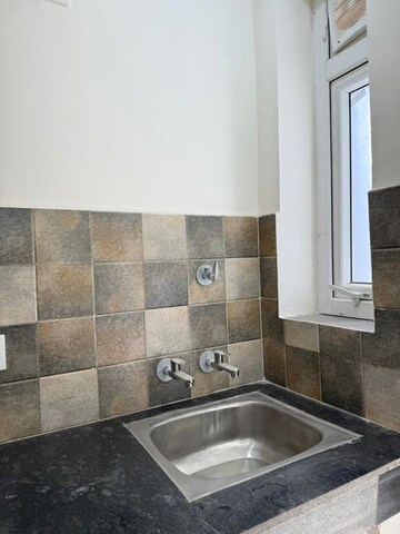 Kitchen in 3 BHK Builder Floor at ROF Portico, Sector 43 – for Rent