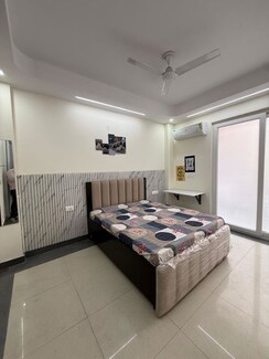 3 BHK Builder Floor For Rent in ROF Portico