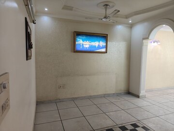 Living Room in 3 BHK Builder Floor at State Bank Colony – for Rent