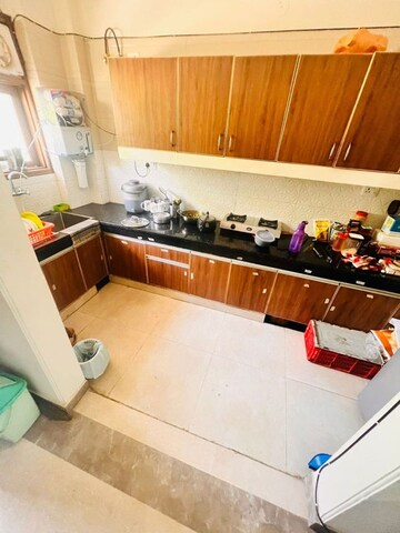 Furnished Amenities in 2.5 BHK Builder Floor at Ansal Sushant Lok I, Sector 43 – for Rent