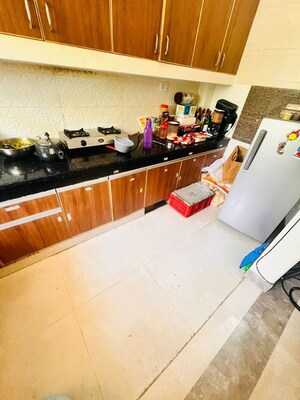 Furnished Amenities in 2.5 BHK Builder Floor at Ansal Sushant Lok I, Sector 43 – for Rent