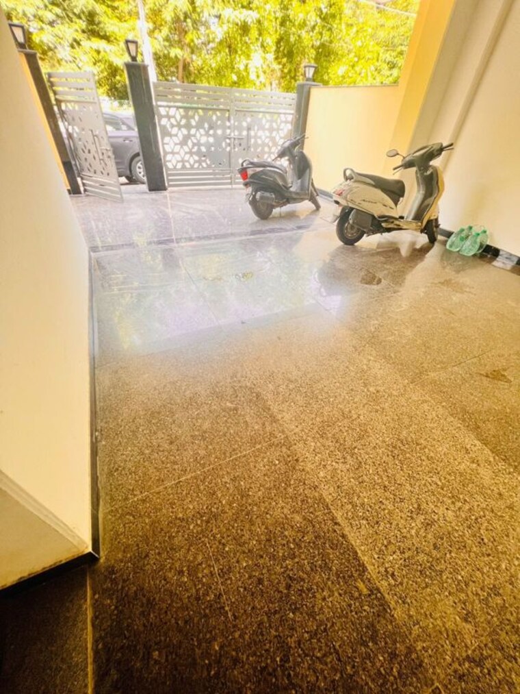 Living Room, ansal-sushant-lok-i 2.5 Bedroom 215 Sq.Yd. Builder Floor In Sector 43 Gurgaon 10042676