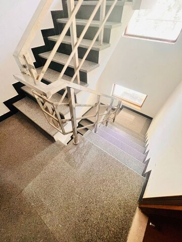Staircase in 2.5 BHK Builder Floor at Ansal Sushant Lok I, Sector 43 – for Rent