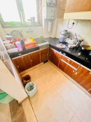 Kitchen in 2.5 BHK Builder Floor at Ansal Sushant Lok I, Sector 43 – for Rent