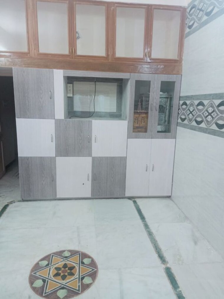 Hall, satellite 1 Bedroom 1250 Sq.Ft. Villa In Satellite Ahmedabad 10039926