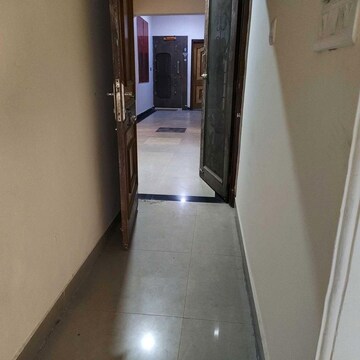 Building Lobby in 3 BHK Apartment at Parsvnath Prestige, Sector 93a – for Rent