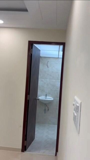 Room in 1 BHK Apartment at Raghav Paradise, Borivali East – for Rent