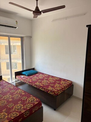 Bedroom in 2 BHK Apartment at Avant Hillway, Goregaon East – for Rent