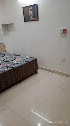 1 RkBuilder Floor For Rent in Queens Plaza