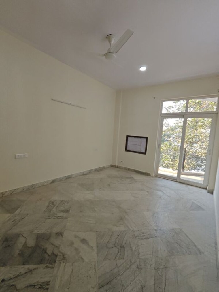 Room, ansal-sushant-lok-i 2.5 Bedroom 215 Sq.Yd. Builder Floor In Sector 43 Gurgaon 10042710
