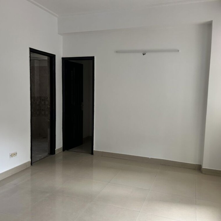 Room, supertech-emerald-court 3 Bedroom 1750 Sq.Ft. Apartment In Sector 93a Noida 10042717