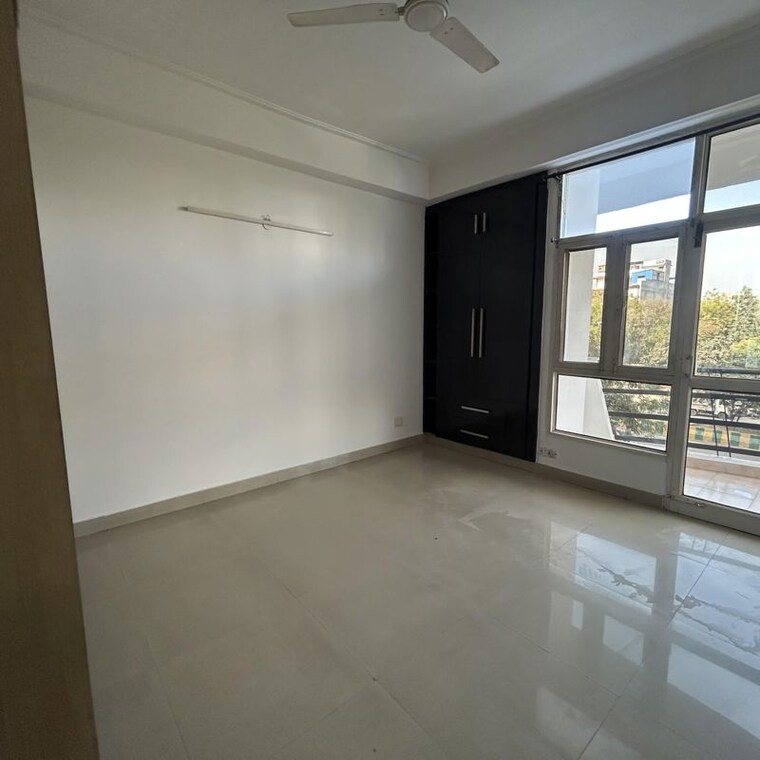 Room, supertech-emerald-court 3 Bedroom 1750 Sq.Ft. Apartment In Sector 93a Noida 10042717