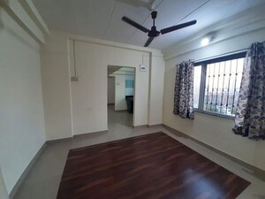 Room in 1 BHK Apartment at Sunrise Tower Goregaon, Goregaon West – for Sale