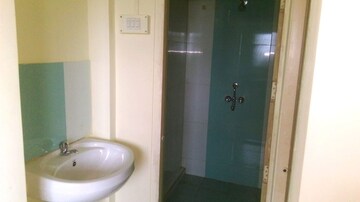 Bathroom in 1 BHK Apartment at Sunrise Tower Goregaon, Goregaon West – for Sale