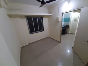 Room in 1 BHK Apartment at Sunrise Tower Goregaon, Goregaon West – for Sale